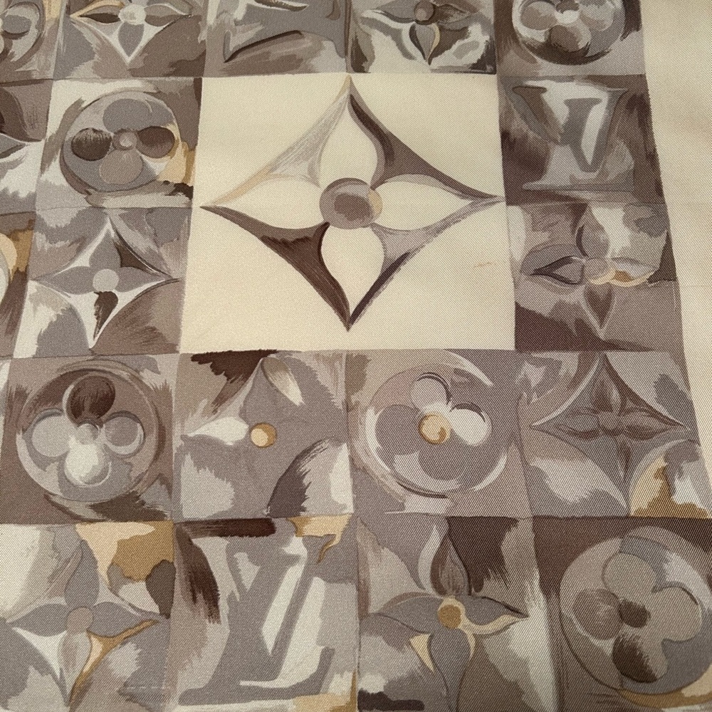 Louis Vuitton silk Au Fil De Temps Square Scarf 35x35 - Picture 4 of 11